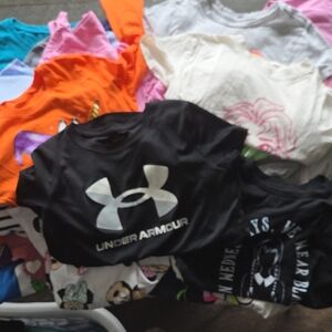 25 Girls Tshirts Size 6-8